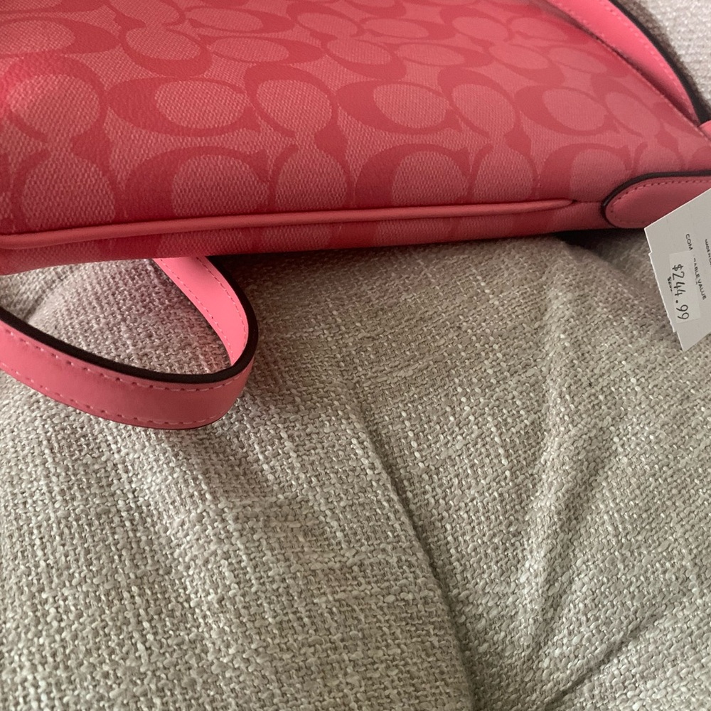 Coach File Crossbody - Picture 10 of 14